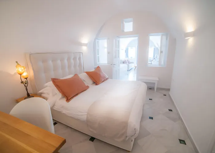 Anteliz 4* Fira (Santorini)