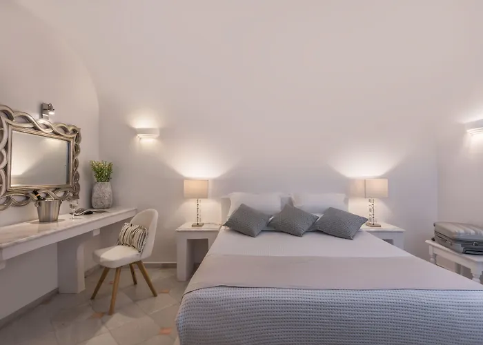 Anteliz 4* Fira (Santorini)