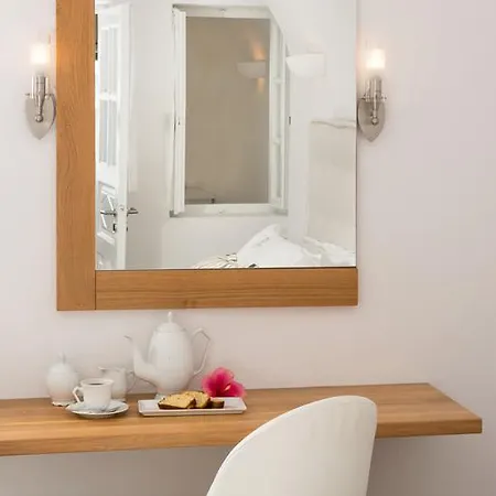 Anteliz Hotel Fira (Santorini)