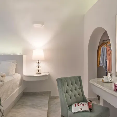 Anteliz Hotel Fira (Santorini)