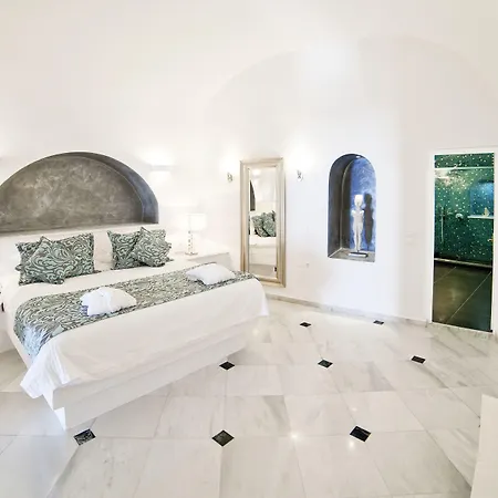 Anteliz Fira (Santorini)