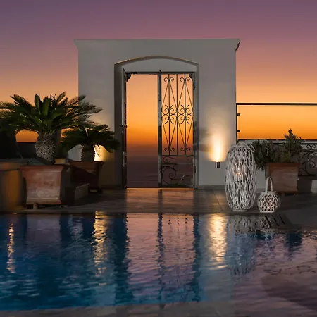 Anteliz 4* Fira (Santorini)