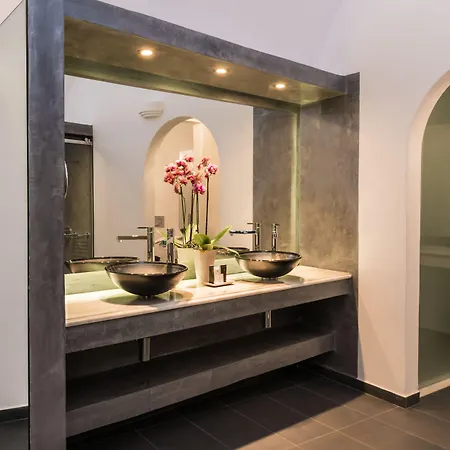 Anteliz Hotel Fira (Santorini)